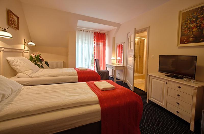 Osada Dankow Hotell Miłomłyn Exteriör bild