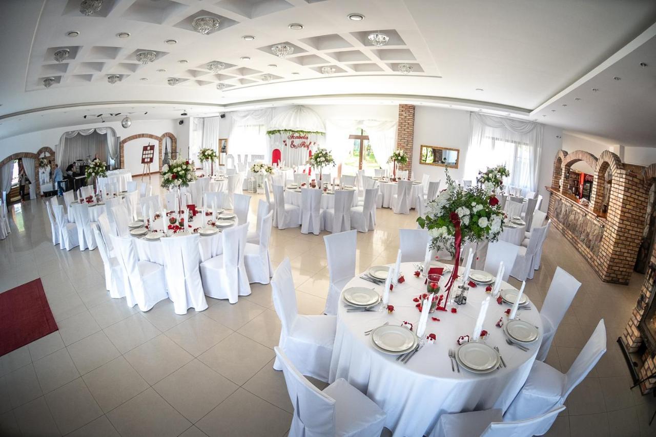 Osada Dankow Hotell Miłomłyn Exteriör bild