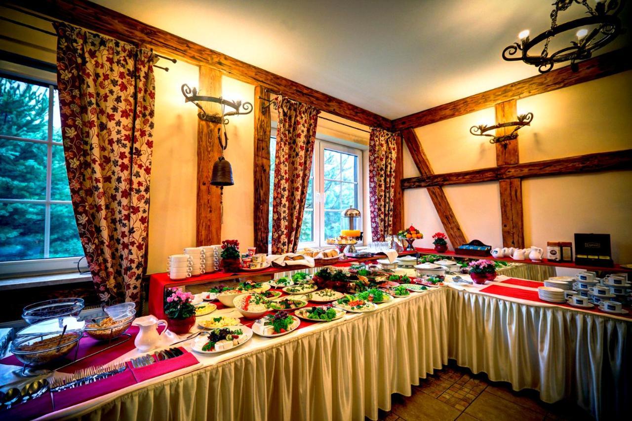 Osada Dankow Hotell Miłomłyn Exteriör bild
